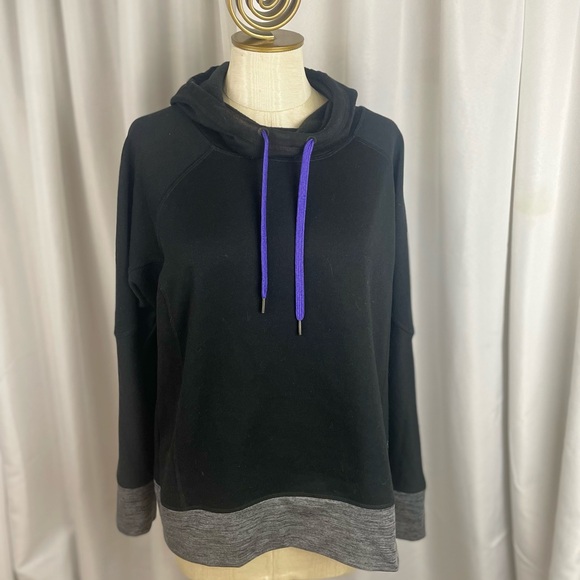 Denver Hayes Women's XL Athletic Pullover Hoodie - Picture 4 of 10